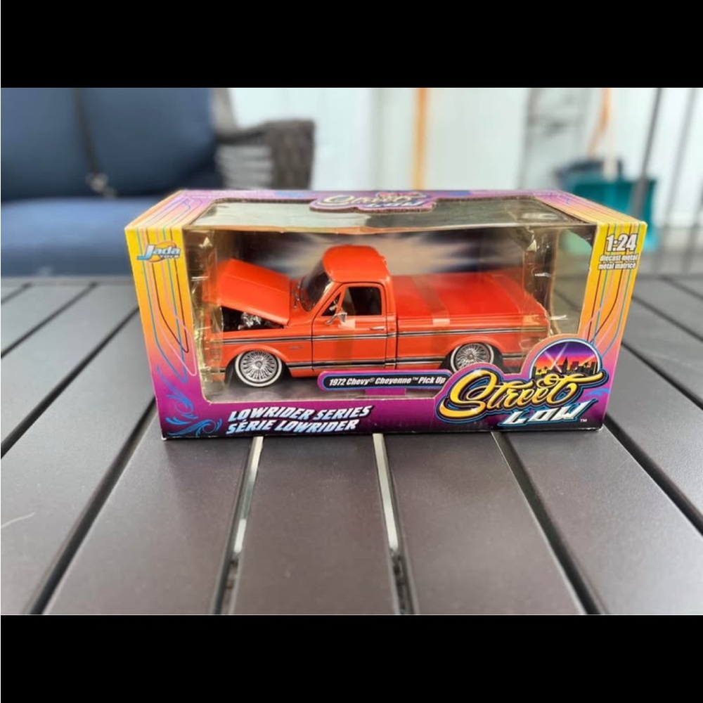 Jada Toys Street Low 1972 Chevy Cheyenne Pickup